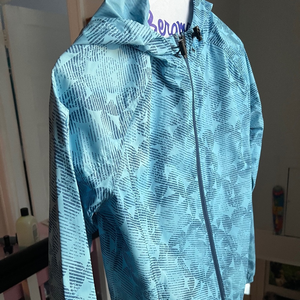 ASICS PR Lyte outerwear Med windbreaker/ sports raincoat